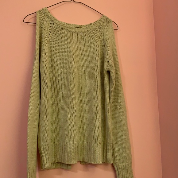 Size small cold shoulder open back sweater - Picture 1 of 3
